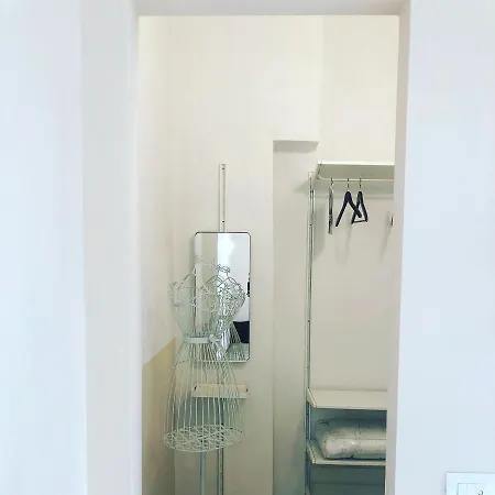 Гостевой дом Via Fiume Cento 17 Специя