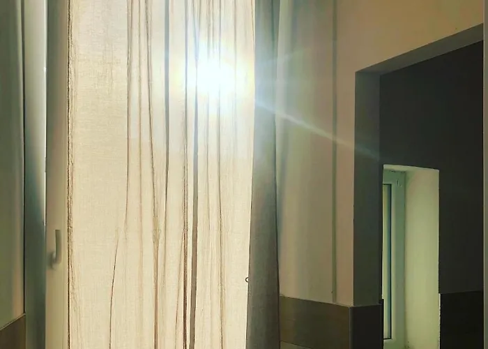 Via Fiume Cento 17 * La Spezia